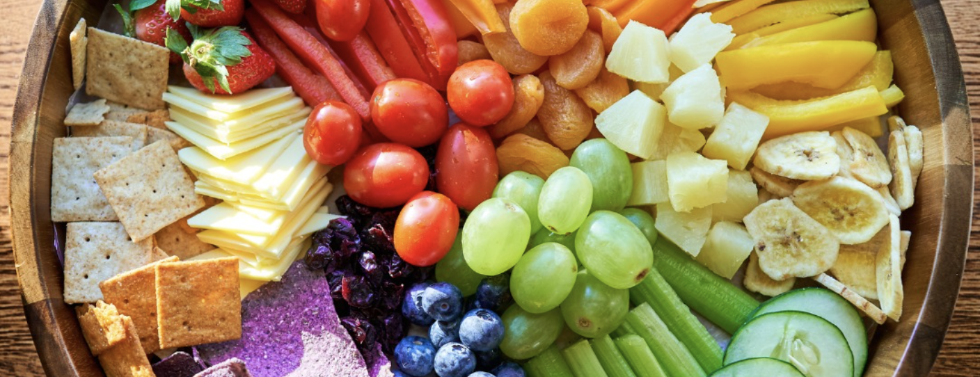 bilde av fargerike frukter